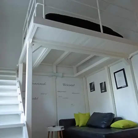 Nena With Free Private Parking Lägenhet *