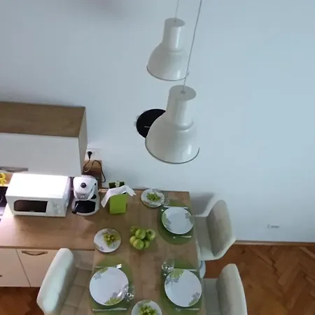 Apartment With Free Private Parking