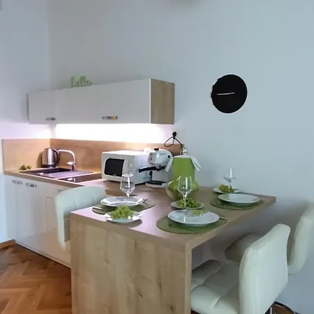 With Free Private Parking * Opatija